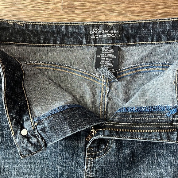 No Boundaries denim skirt size 11 - Picture 3 of 4